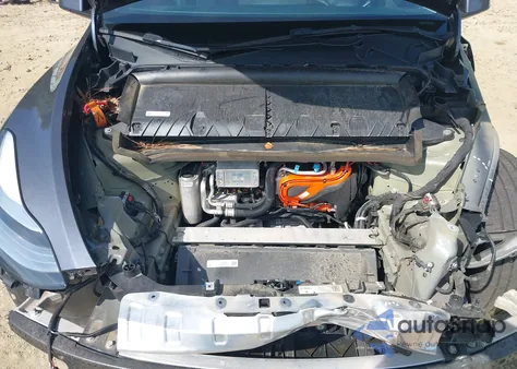 2022 Tesla Model Y Long Range Dual Motor All-Wheel Drive from USA, damaged, VIN 7SAYGDEE8NA006034